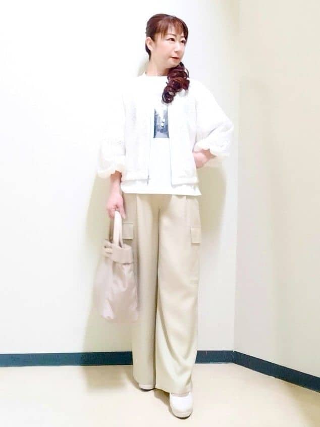 花さんの「Reflect｜【長さ調節可】天然シェル&times;ラリエットデザインネックレス」を使ったコーディネート