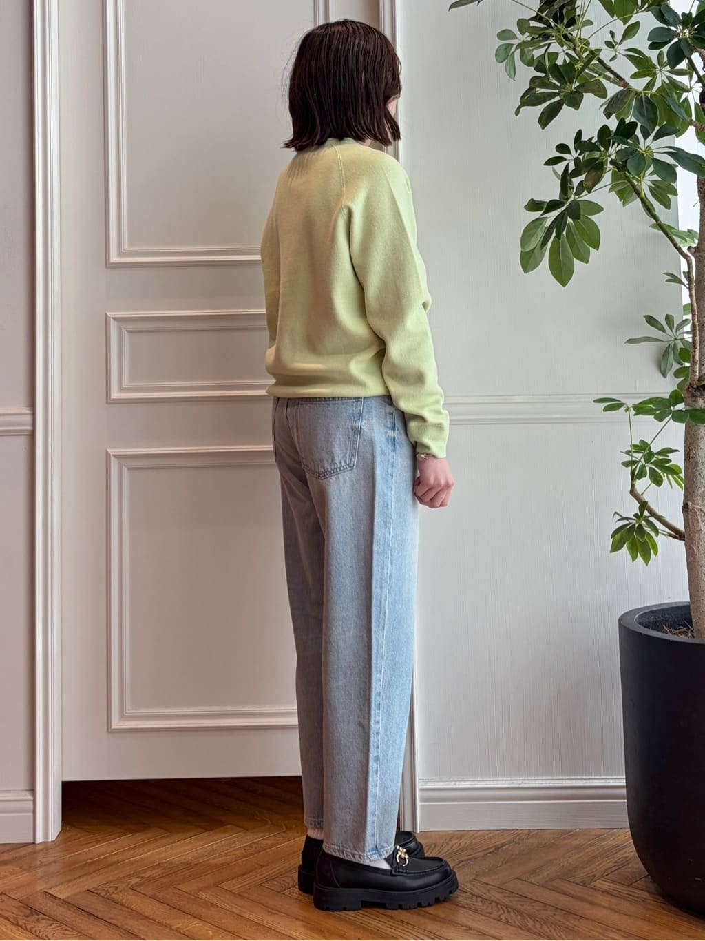 nakaoさんの「DRESSTERIOR｜RED CARD TOKYO（レッドカードトーキョー）JAZZルーズテーパードデニムパンツ」を使ったコーディネート