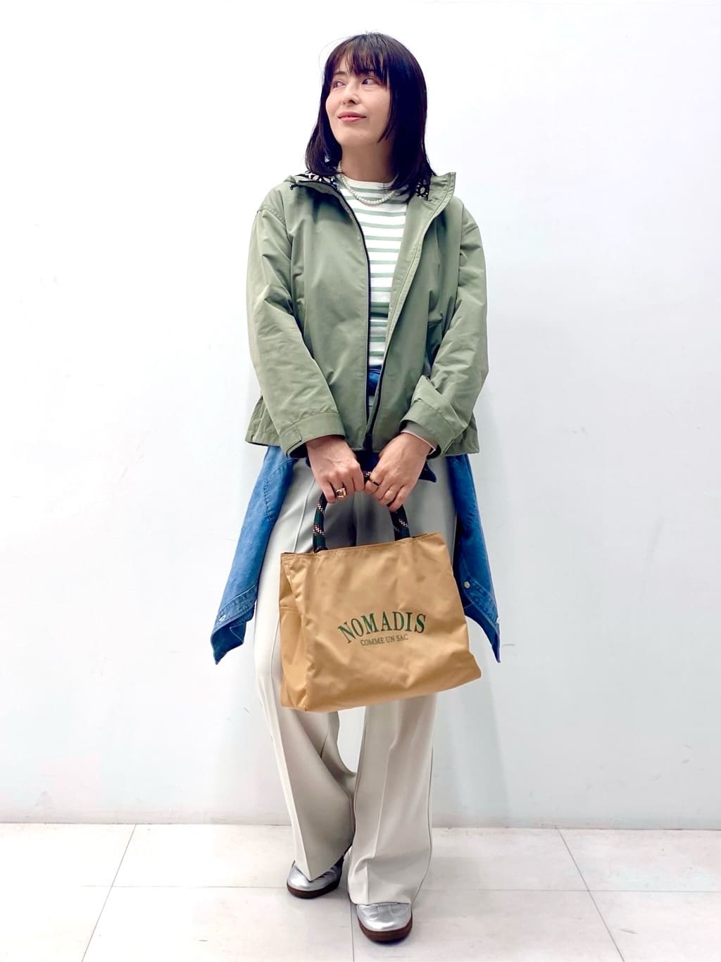 Sawaguchiさんの「DRESSTERIOR｜【ウォッシャブル/撥水素材】撥水ツイル マウンテンパーカー」を使ったコーディネート