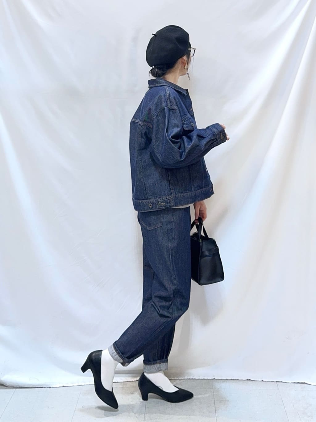 𝐇𝐢𝐫𝐨𝐦𝐢さんの「SHOO･LA･RUE｜【S-LL/洗濯機可】着こなしいろいろ 首元すっきりボートネック ボーダーロンT」を使ったコーディネート