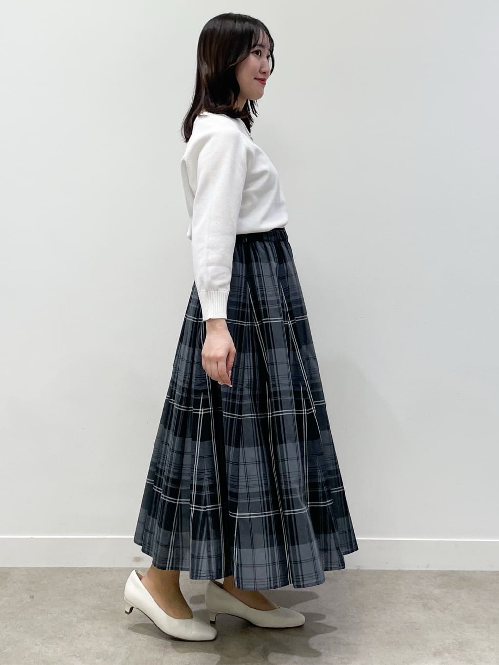 yukariさんの「Dessin｜【洗える】コットンVネックニット」を使ったコーディネート