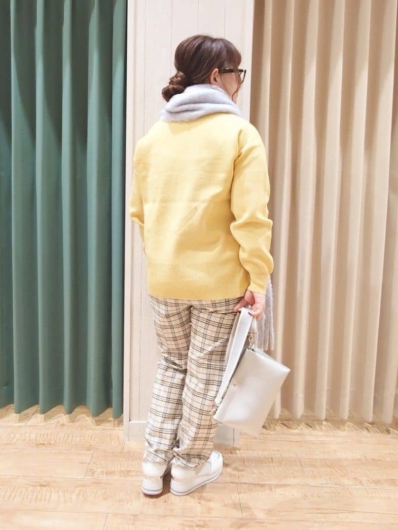 タガさんの「SHOO･LA･RUE｜【高レビュー/洗濯機可/S-LL】さらに軽くなった スポンディッシュ裾フェイクトップス」を使ったコーディネート