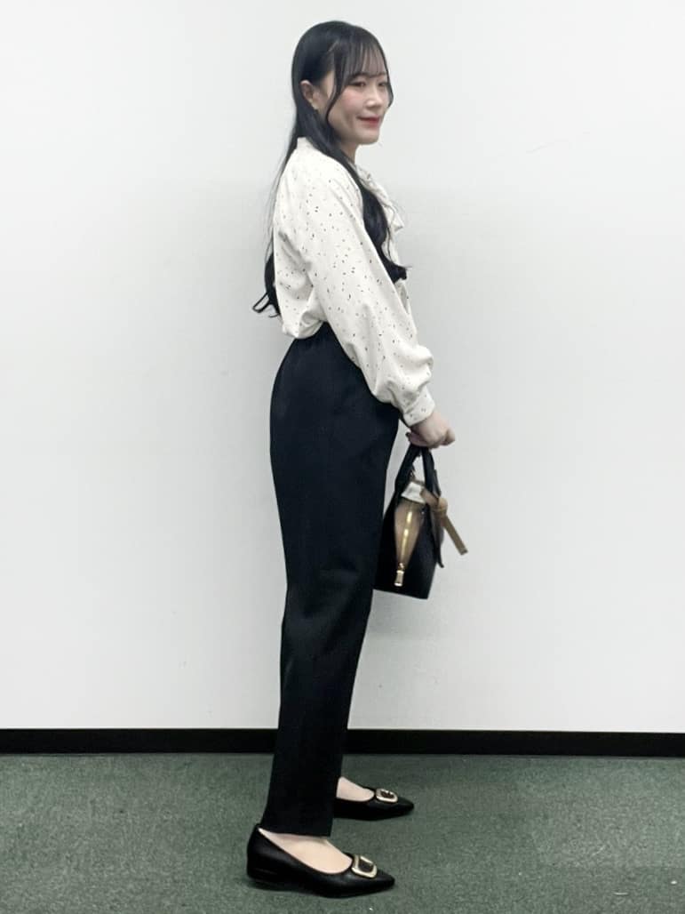 Hitomiさんの「index｜フェイクパールピンボウタイブラウス【洗濯機OK／イージーアイロン／ストレッチ】《XS-LL》」を使ったコーディネート
