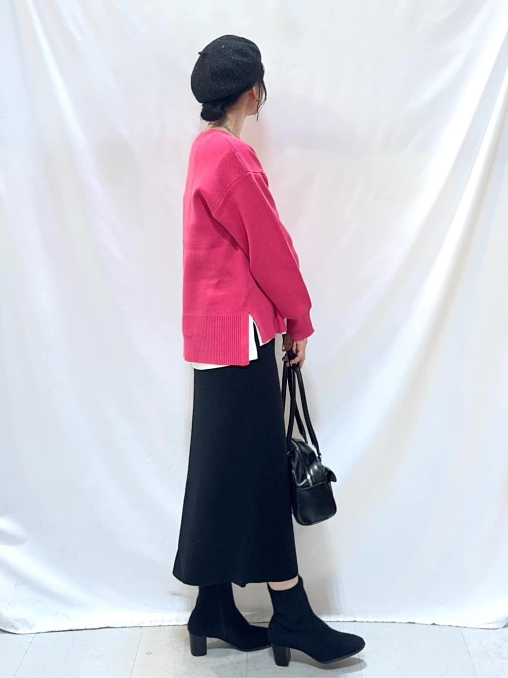 𝐇𝐢𝐫𝐨𝐦𝐢さんの「SHOO･LA･RUE｜【S-LL/洗濯機可/体型カバー】大人世代も取り入れやすい スウェットライクニット」を使ったコーディネート