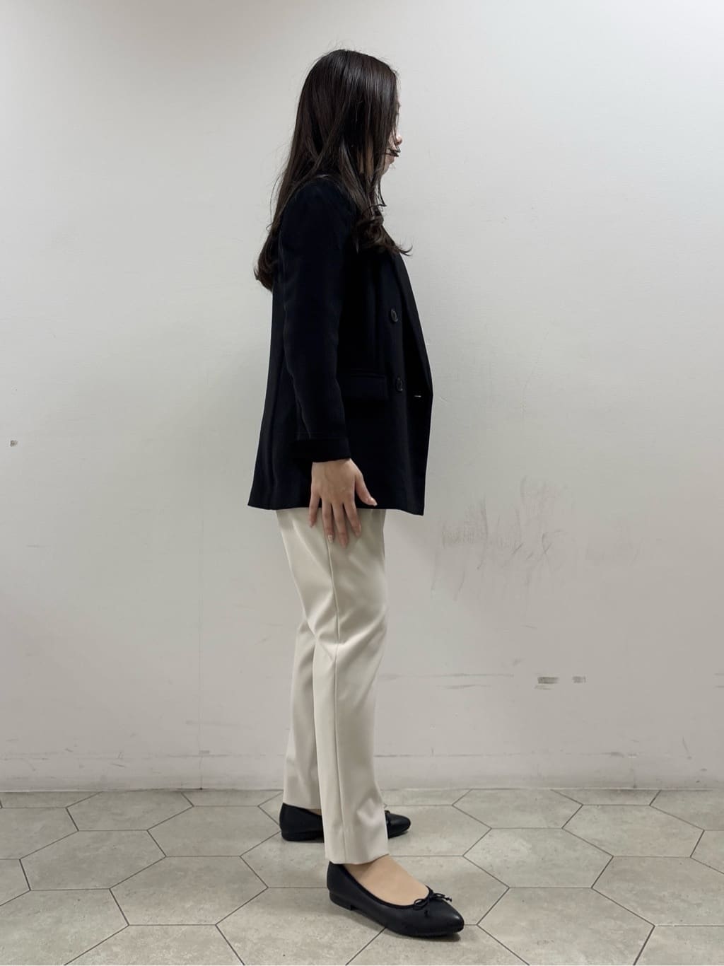 kahoさんの「INDIVI｜【洗える／多機能／SETUP可】着る日傘ダブルジャケット」を使ったコーディネート