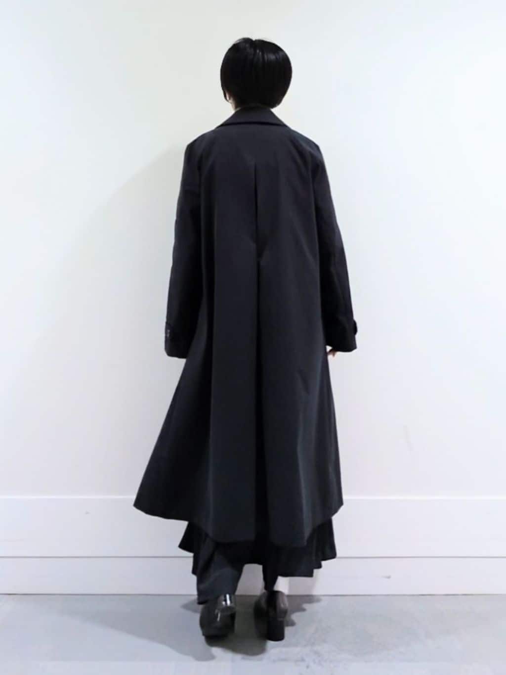 ミズタさんの「UNTITLED｜◆【はっ水/洗える】タスランステンカラーコート」を使ったコーディネート