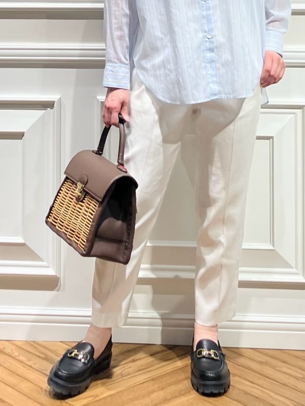 TSUKUIさんの「DRESSTERIOR｜シアー ストライプシャツ」を使ったコーディネート