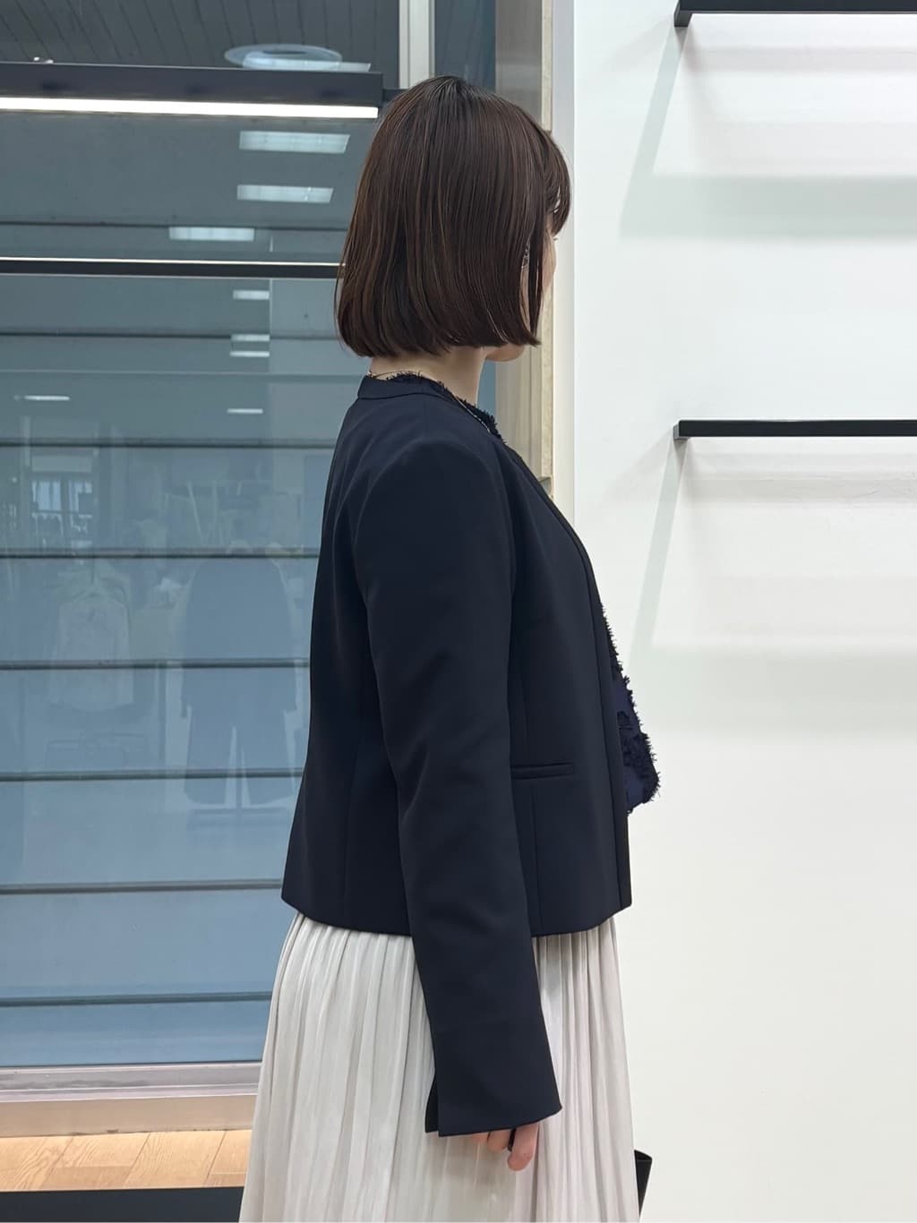 asamiさんの「INDIVI｜【華やか／大人シアー／セレモニー】カットフリンジブラウス」を使ったコーディネート