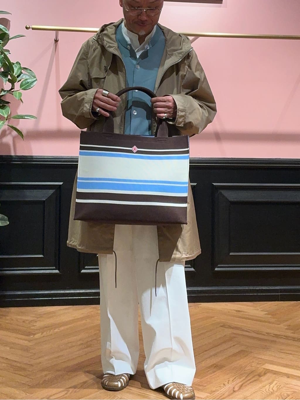 torigoeさんの「DRESSTERIOR｜【撥水素材】レインプルーフ フーデッドコート」を使ったコーディネート