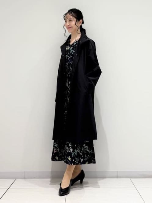kayoさんの「INDIVI｜【撥水／軽量】ミニマル スタンドカラーコート」を使ったコーディネート