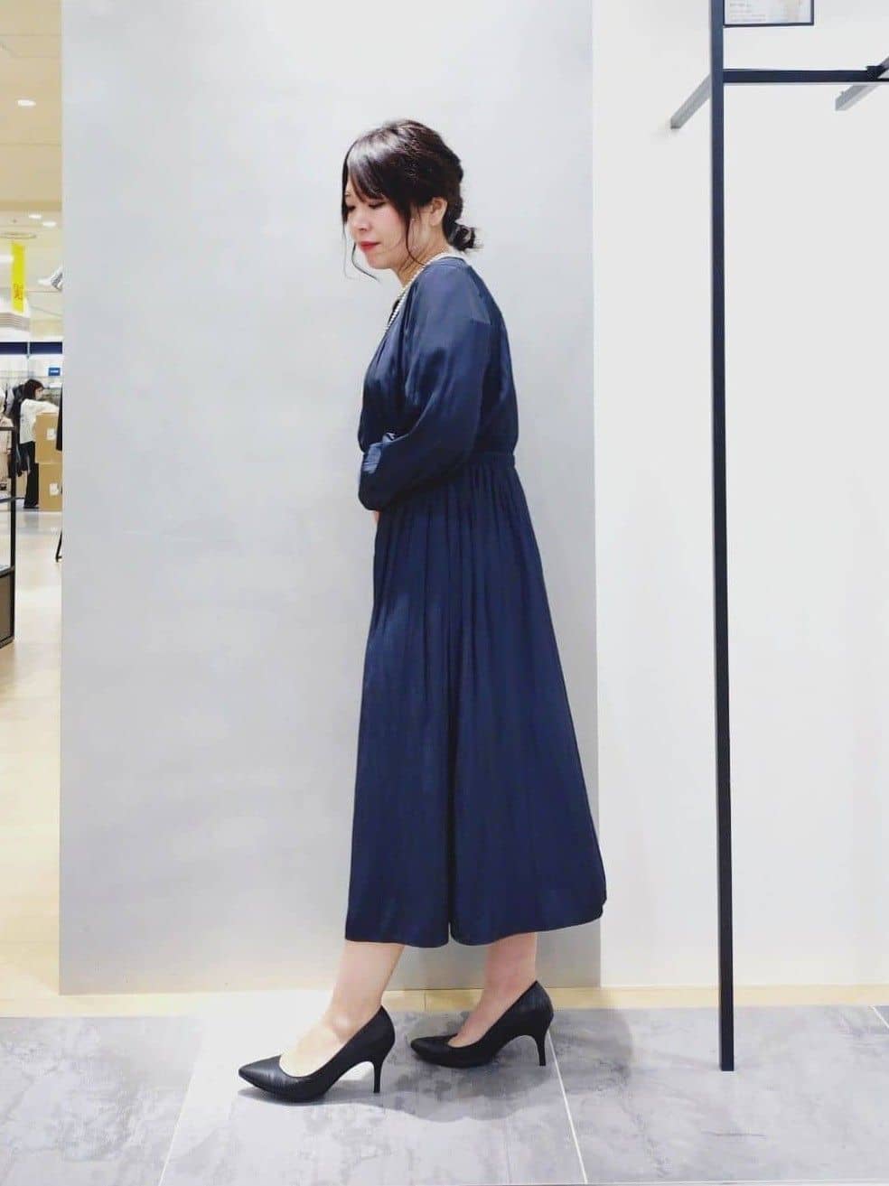 TOMOMIさんの「INDIVI｜【洗える】ギャザーフレアワンピース」を使ったコーディネート