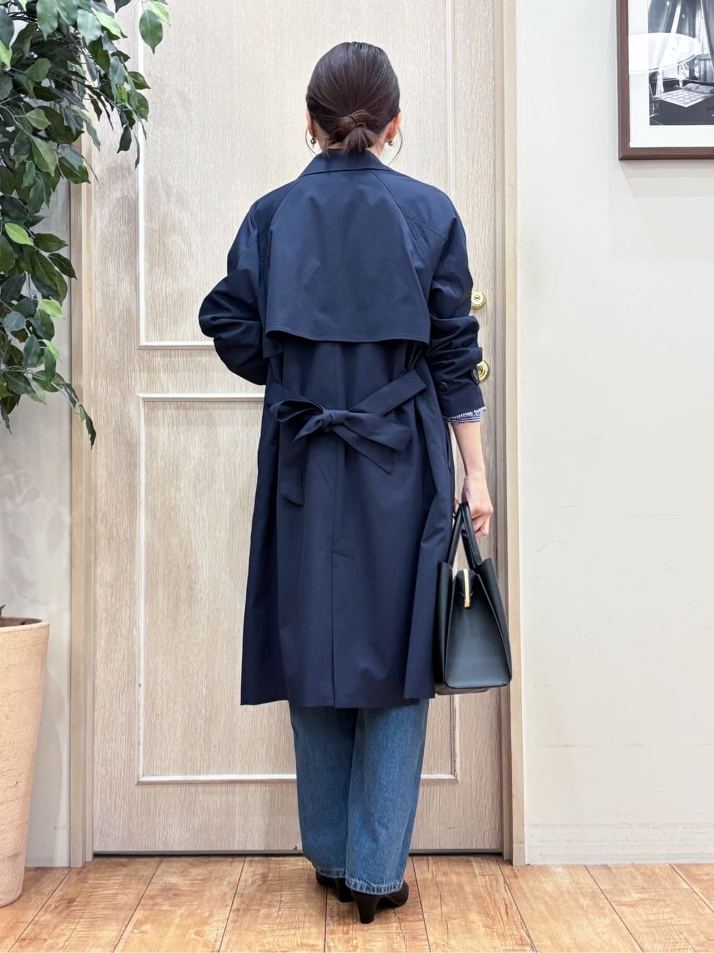なみさんの「SHOO･LA･RUE｜【S-LL/撥水】通勤やお出かけにも活躍 ロングトレンチコート」を使ったコーディネート