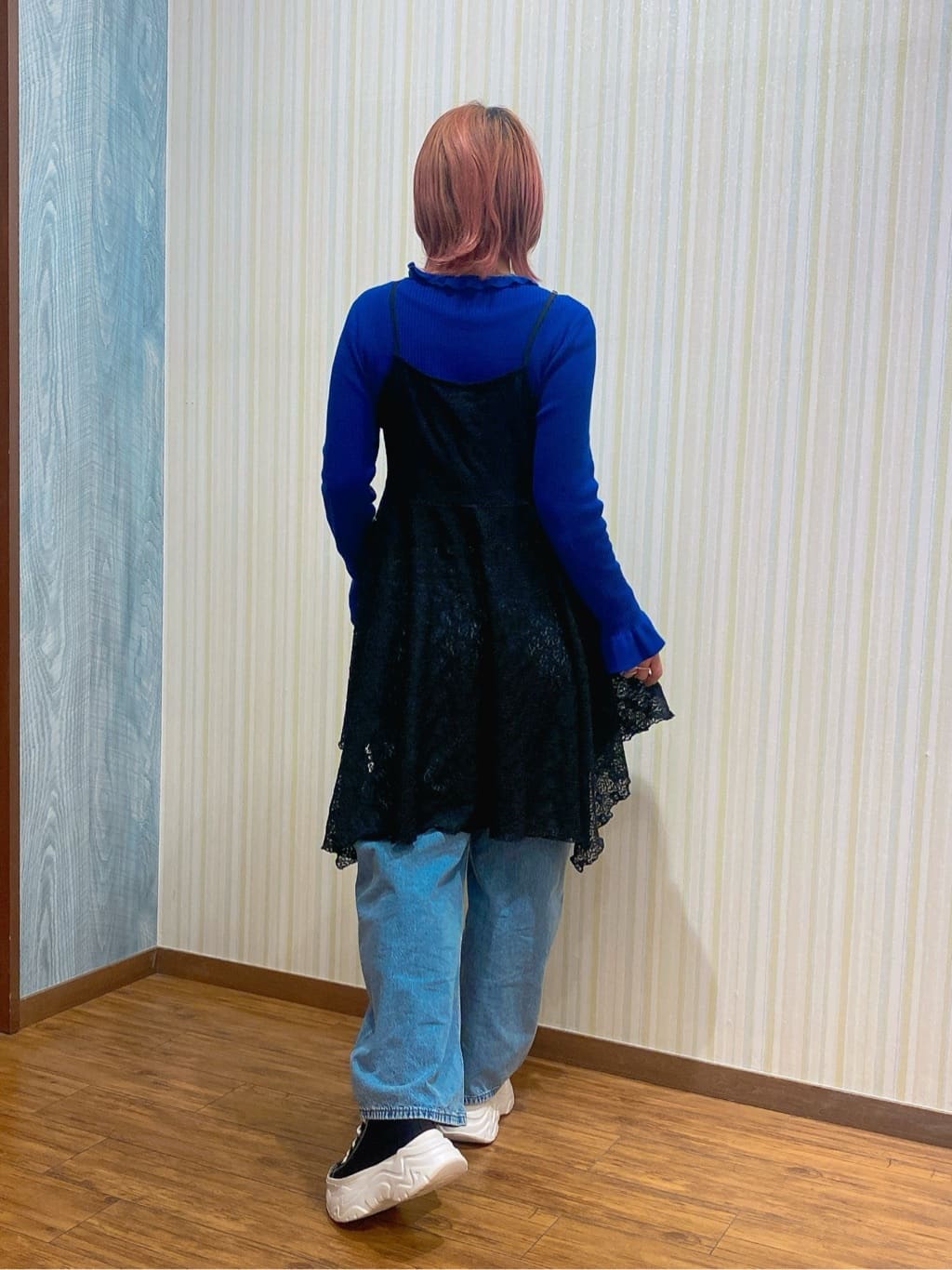 ayaさんの「SHOO･LA･RUE｜【洗濯機可/S-LL】ほどよいゆとりの もちっとやわらかリブニット」を使ったコーディネート