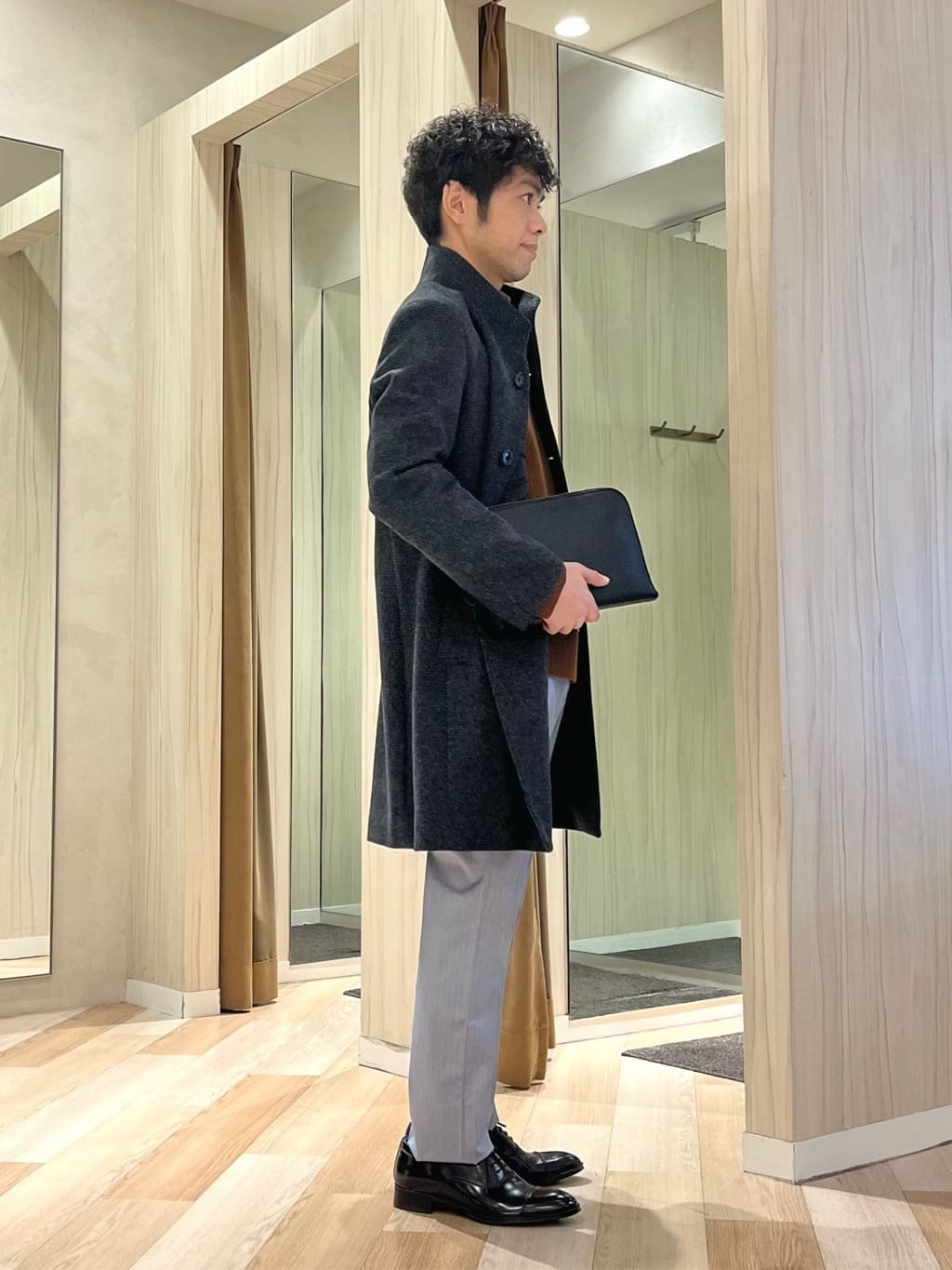 URAさんの「TAKEO KIKUCHI｜アンチピリング タートルネック ニット」を使ったコーディネート