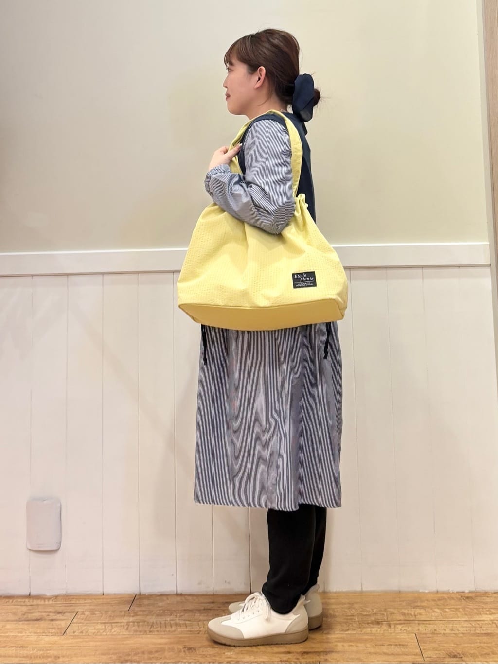 ハチさんの「SHOO･LA･RUE｜【S-LL/体型カバー】ストライプが爽やか　ベストドッキングシャツワンピース」を使ったコーディネート