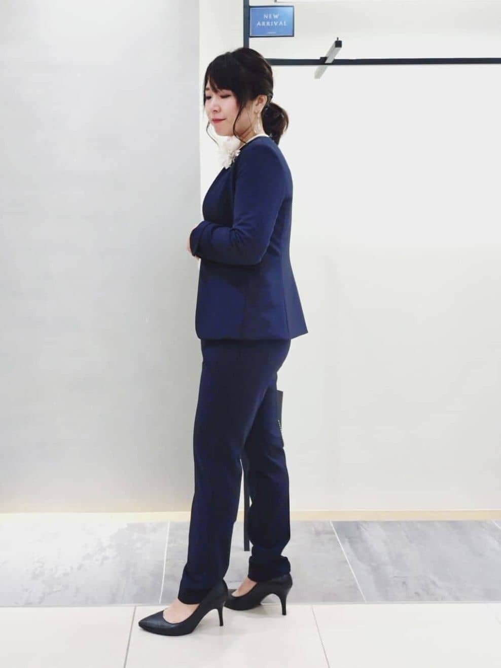 TOMOMIさんの「INDIVI｜【通勤スーツ／洗える】ストレッチカラーレスジャケット」を使ったコーディネート