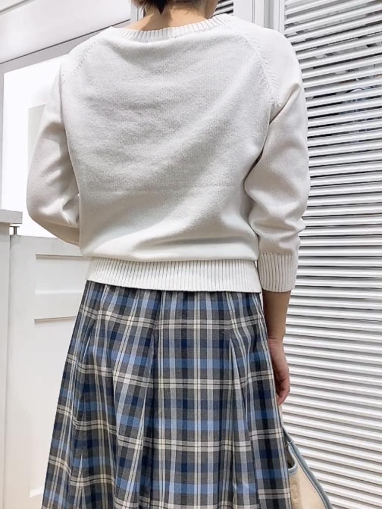 Hamaさんの「Dessin｜【洗える】コットンVネックニット」を使ったコーディネート
