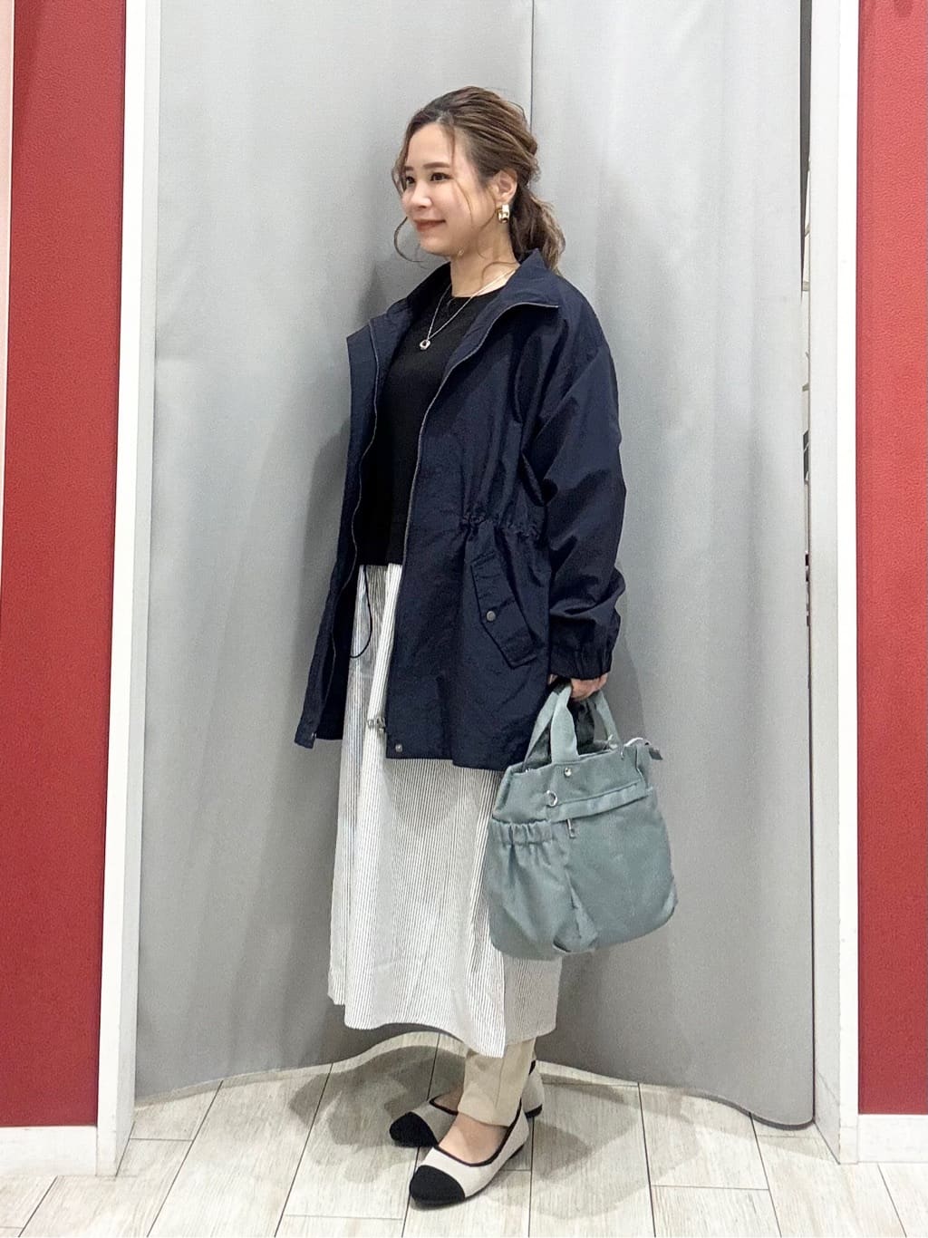 shioさんの「SHOO･LA･RUE｜【S-LL/体型カバー】ストライプが爽やか　ベストドッキングシャツワンピース」を使ったコーディネート