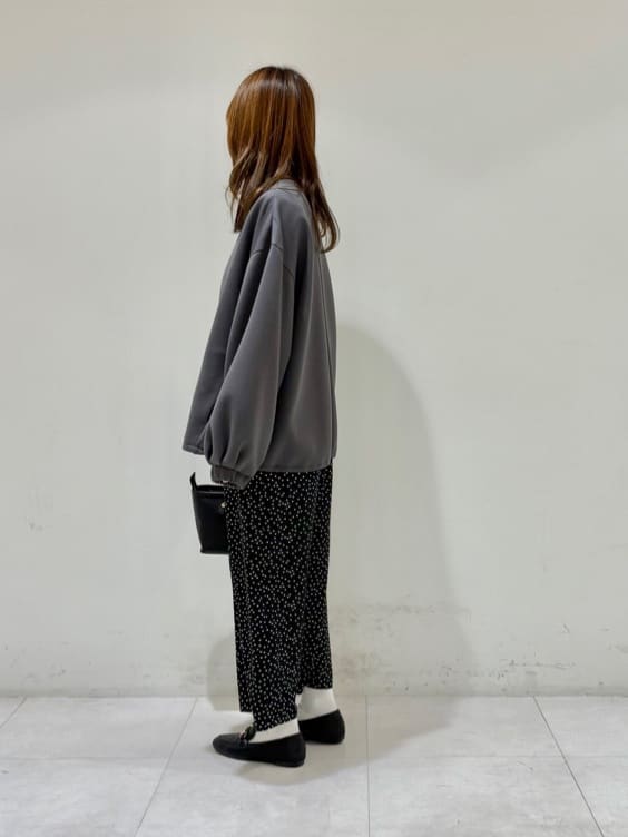 kyokaさんの「UNTITLED｜【セットアップ可/後ろウエストゴム】ランダムドットスカート」を使ったコーディネート