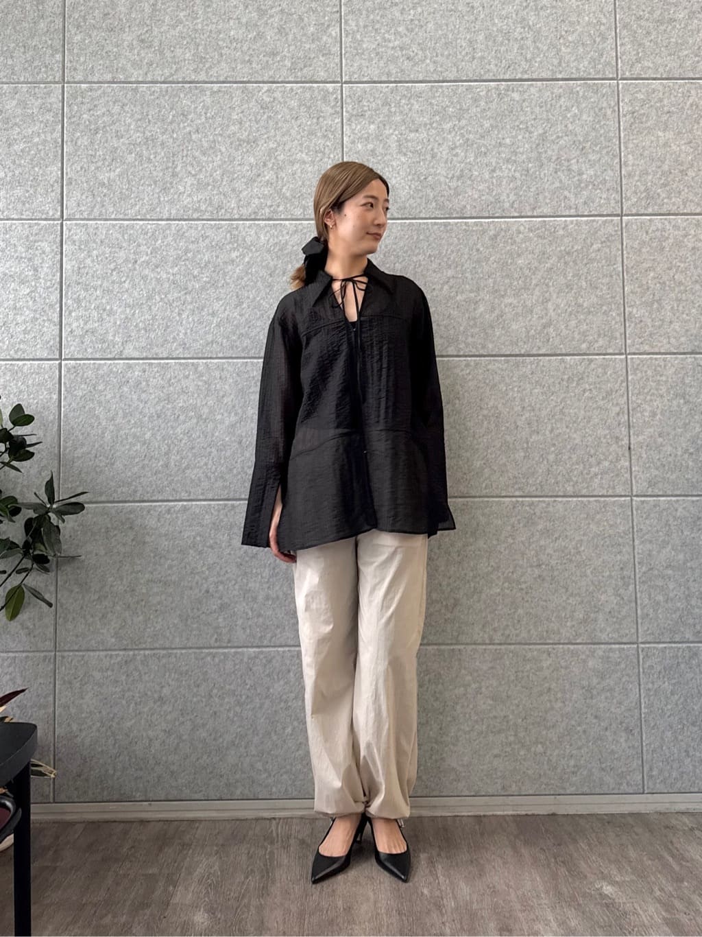 uchi__yamaさんの「CODE A｜drawcord utility pants」を使ったコーディネート