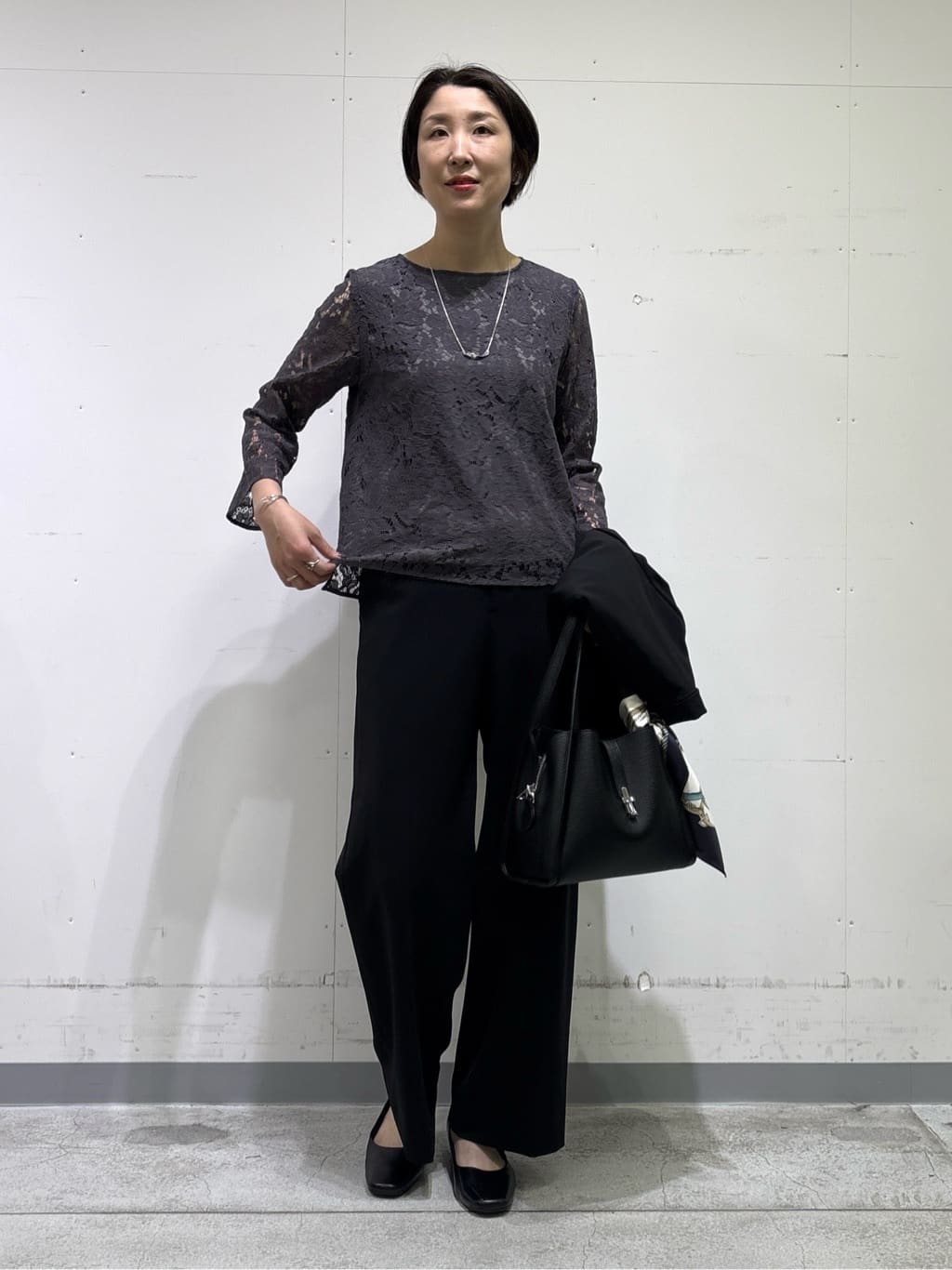 yuriさんの「INDIVI｜【通勤スーツ／洗える】ストレッチワイドパンツ」を使ったコーディネート