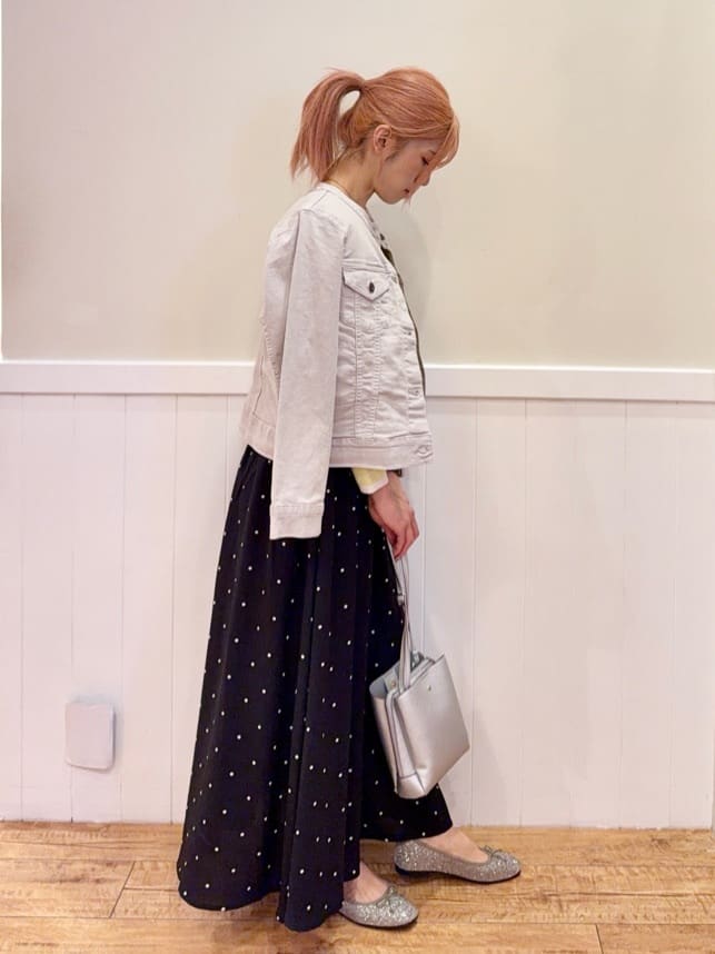 みりのさんの「SHOO･LA･RUE｜【洗濯機可/S-LL/アンサンブル可】すっきりと好印象 配色クルーネックニット」を使ったコーディネート