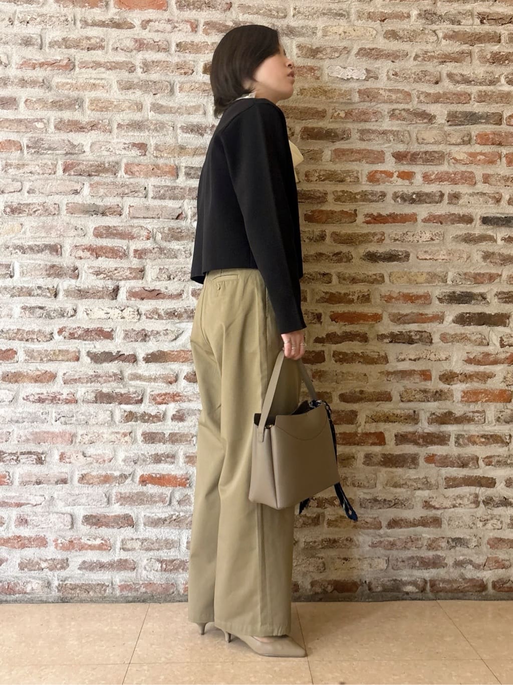 しばさんの「THE SHOP TK｜ハーフミラノカーデ」を使ったコーディネート