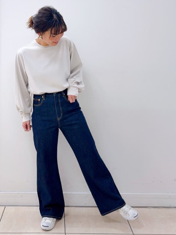Osawaさんの「Dessin｜【花粉ガード/撥水加工/洗える】クルーネックスプリングコート」を使ったコーディネート