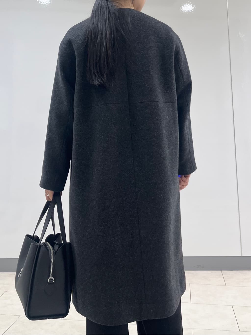 hasuさんの「INDIVI｜【軽量／ウール混】ライトフォルム ロングコート」を使ったコーディネート
