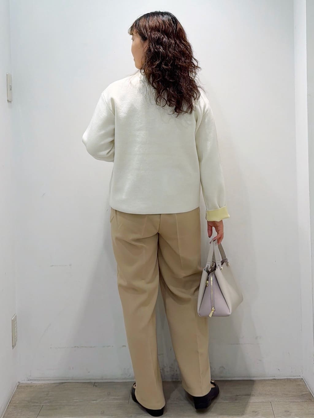 sumicaさんの「OPAQUE.CLIP｜イージーワイドパンツ【洗濯機OK】」を使ったコーディネート