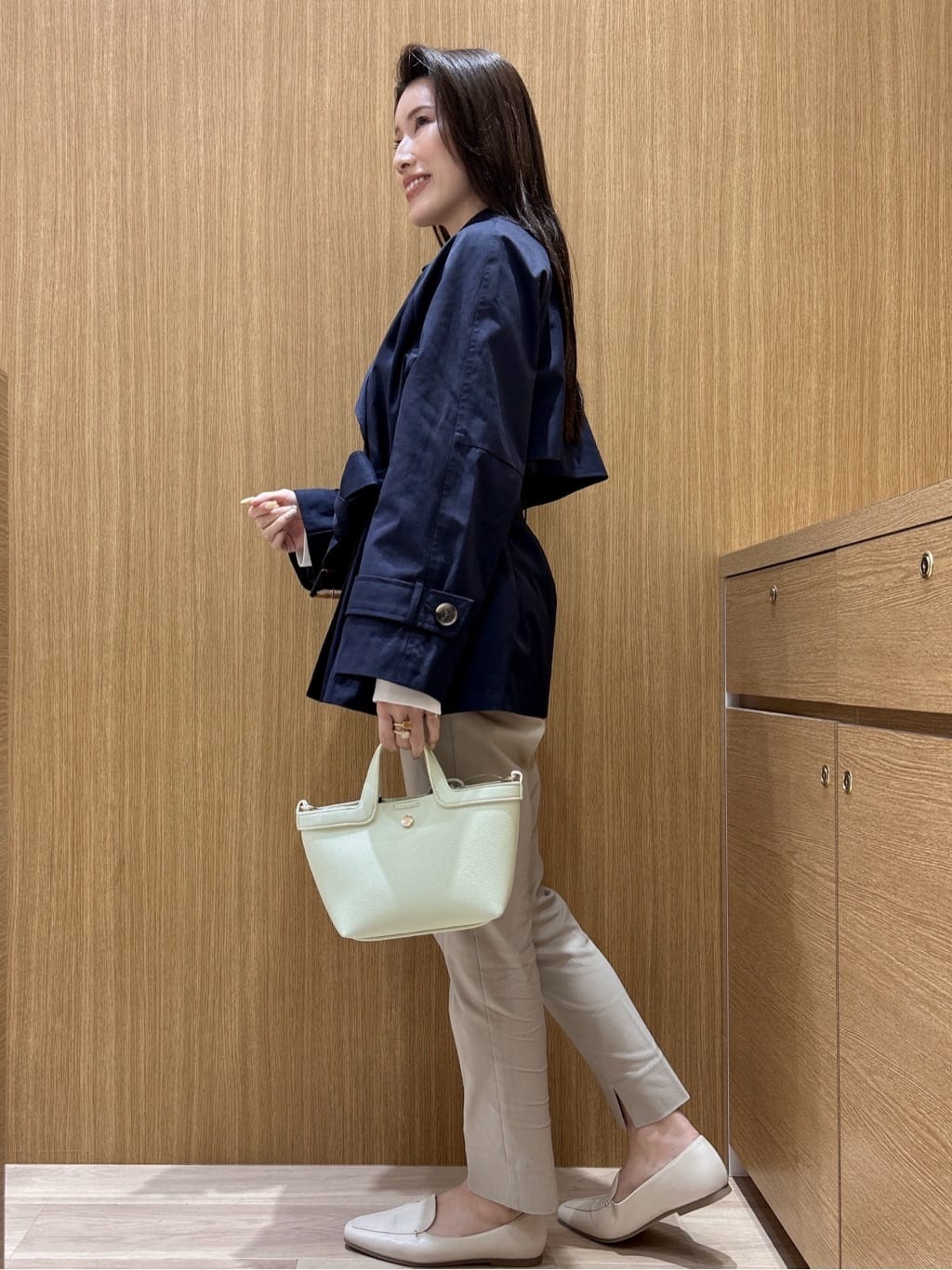 maiさんの「OPAQUE.CLIP｜ミドルトレンチコート【洗濯機OK】」を使ったコーディネート