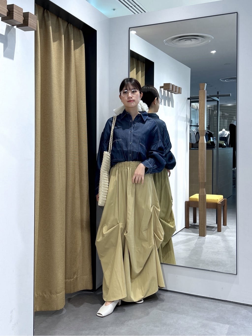 Renoさんの「INDIVI｜デニムシャツ」を使ったコーディネート