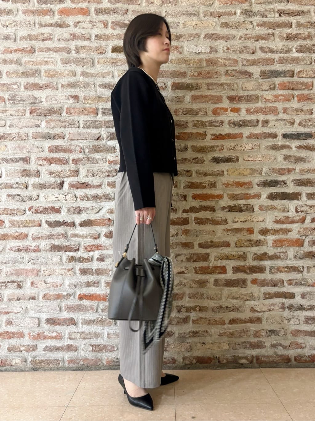 しばさんの「THE SHOP TK｜ハーフミラノカーデ」を使ったコーディネート