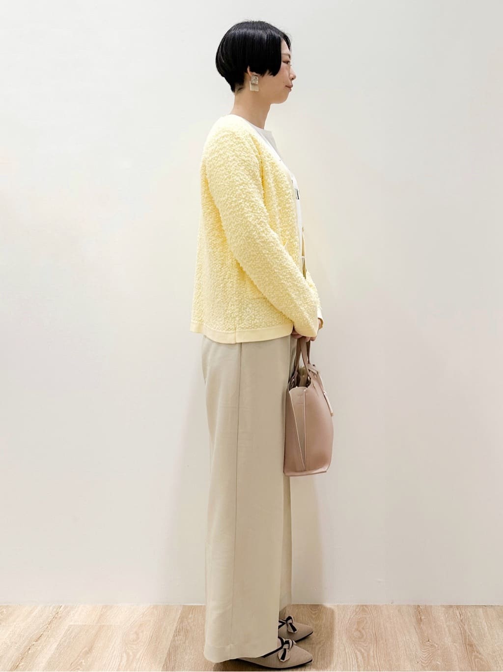 yurieさんの「OPAQUE.CLIP｜ロゴプリントロングTシャツ【洗濯機OK】」を使ったコーディネート