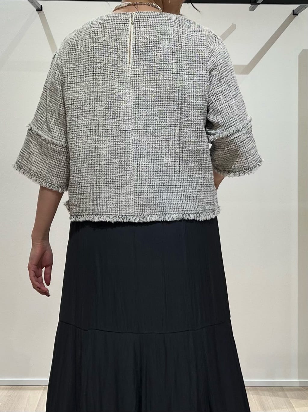 TOMOMIさんの「UNTITLED｜◆【洗える】ツイードドルマンブラウス」を使ったコーディネート