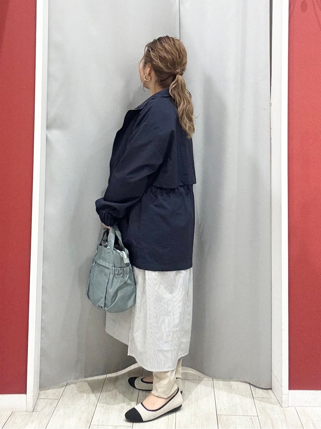 shioさんの「SHOO･LA･RUE｜【S-LL/体型カバー】ストライプが爽やか　ベストドッキングシャツワンピース」を使ったコーディネート