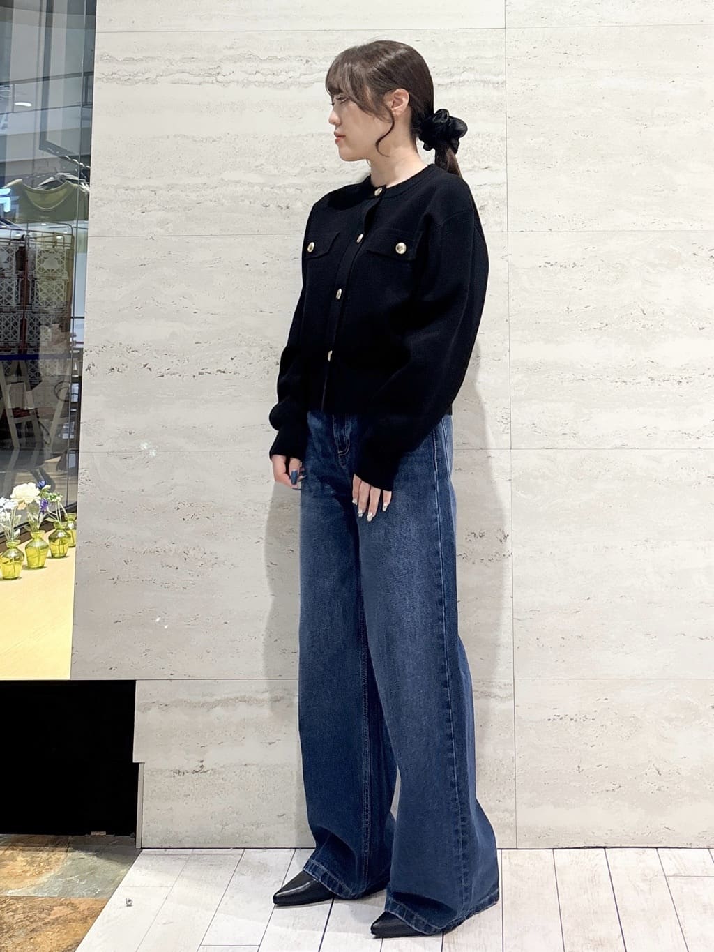 かほさんの「OPAQUE.CLIP｜ワイドストレートデニムパンツ【洗濯機OK】《S～LL》」を使ったコーディネート