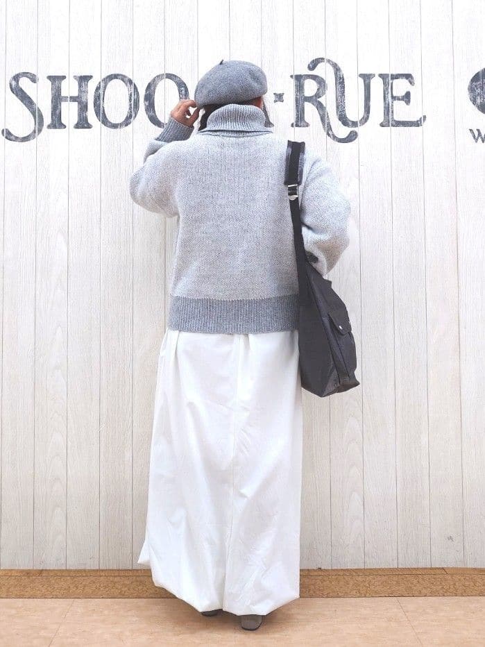 とろろさんの「SHOO･LA･RUE｜バルーンスカート」を使ったコーディネート