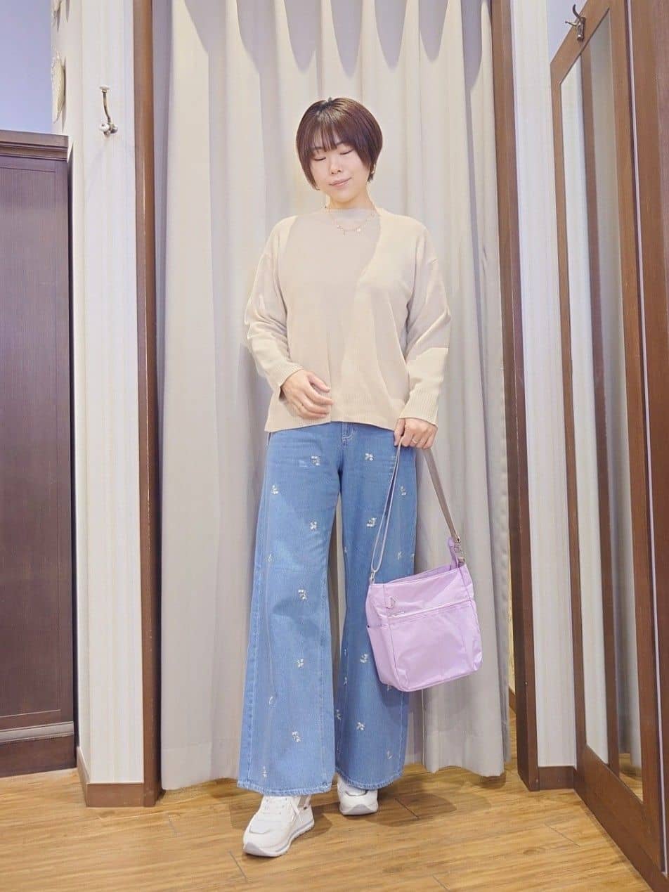 ERIKOさんの「SHOO･LA･RUE｜【S-LL/撥水】通勤やお出かけにも活躍 ミドルトレンチコート」を使ったコーディネート