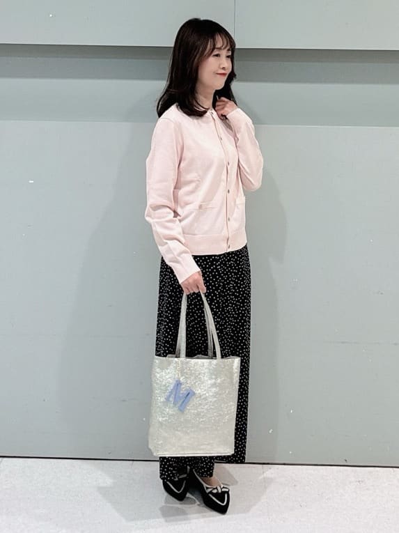 makiさんの「UNTITLED｜◆【アンサンブル可/洗える】クルーネックニットカーディガン」を使ったコーディネート