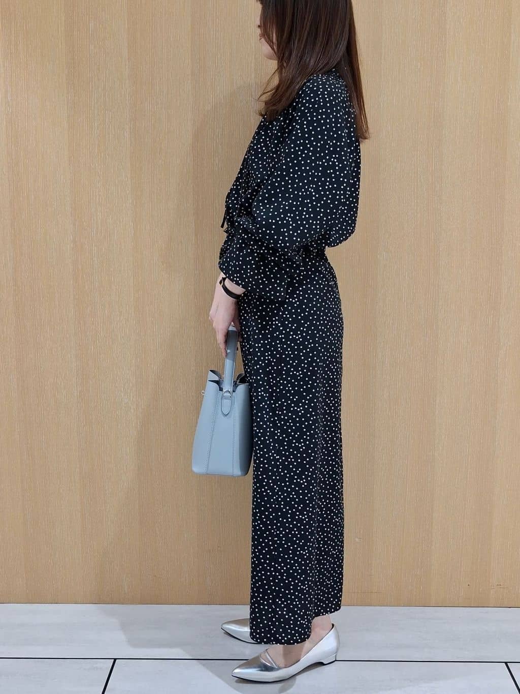 YuKaRiさんの「UNTITLED｜【セットアップ可/後ろウエストゴム】ランダムドットスカート」を使ったコーディネート