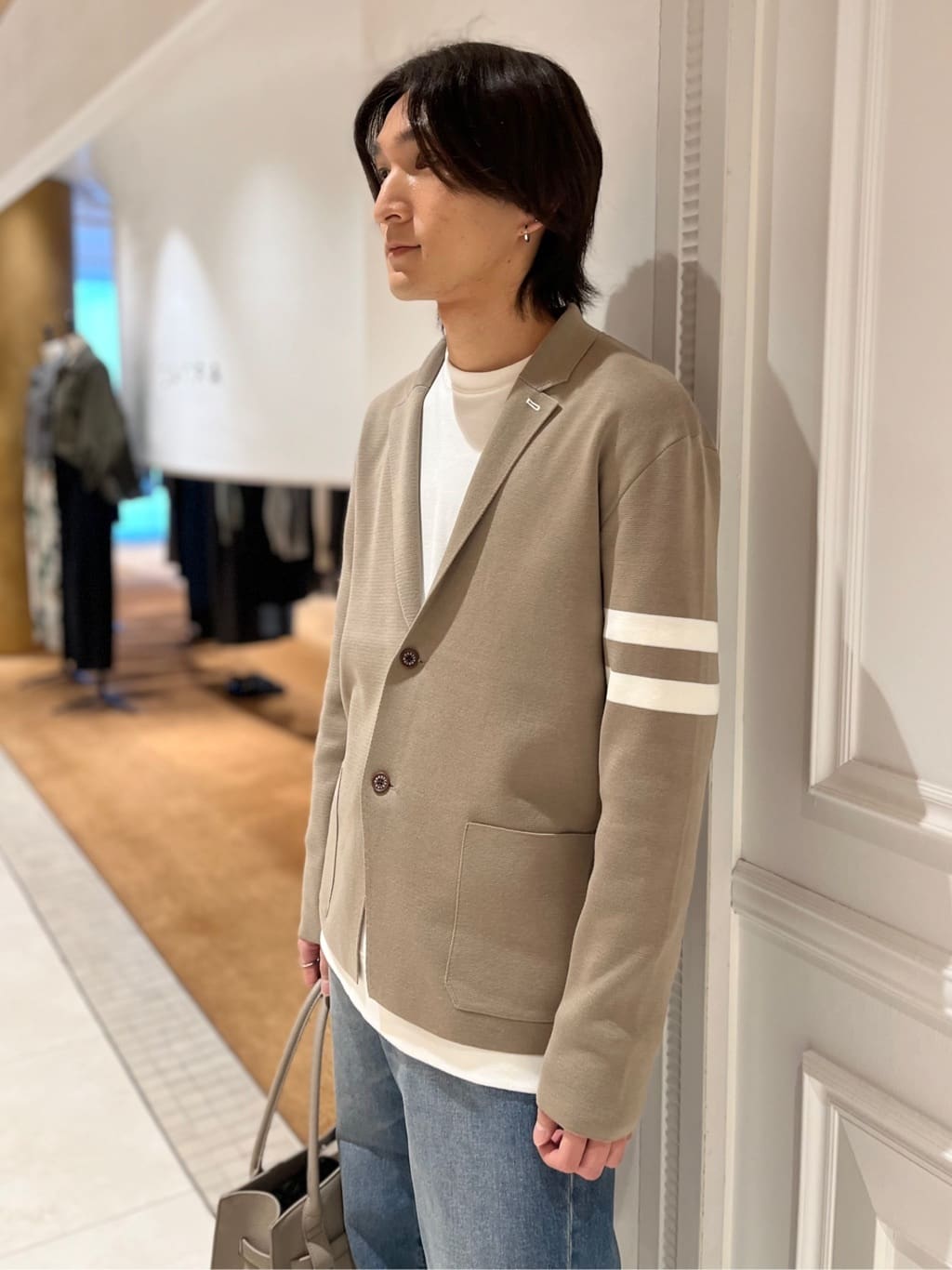 Watanabeさんの「DRESSTERIOR｜【ウォッシャブル】スプリング ニットジャケット」を使ったコーディネート