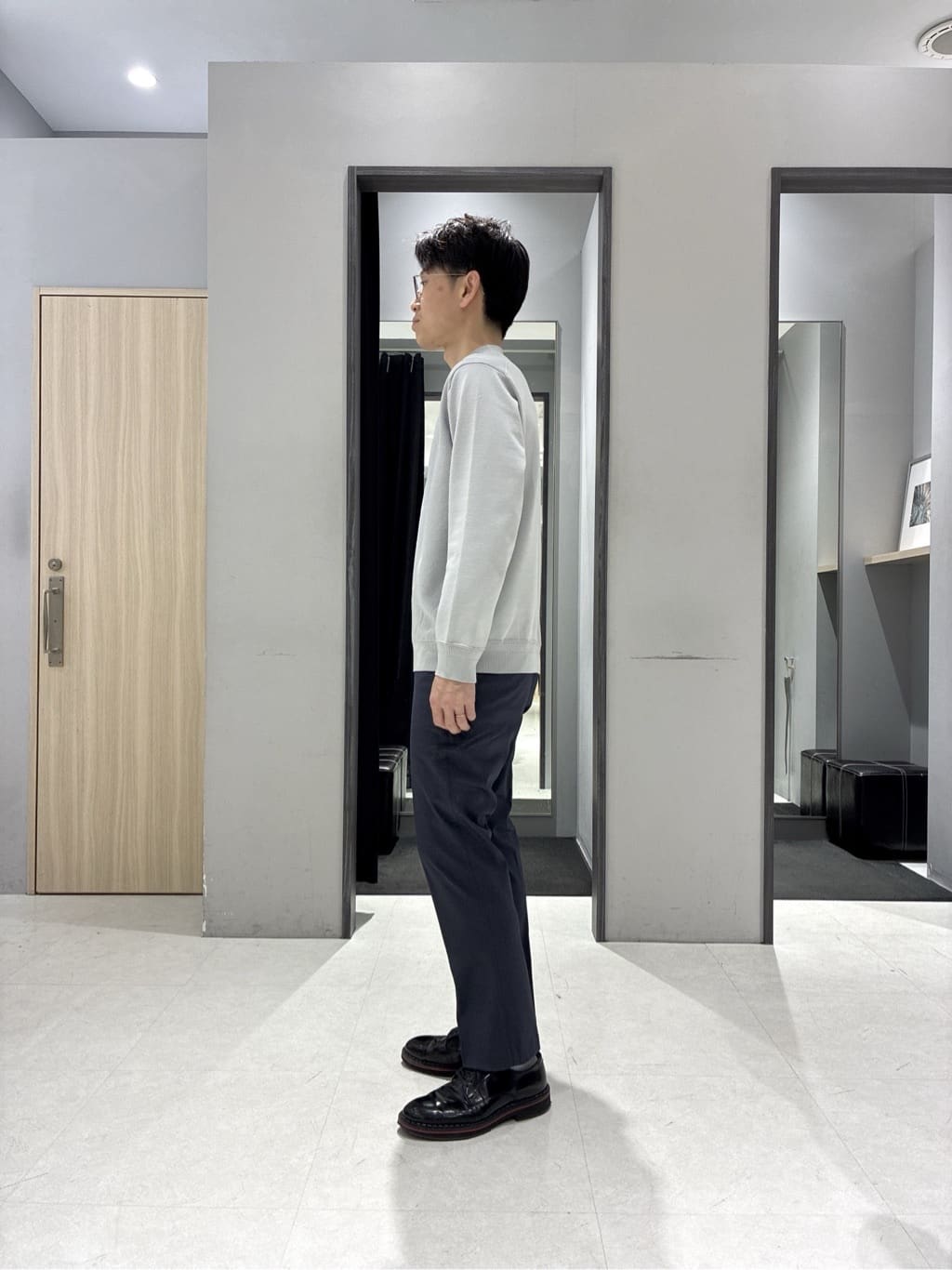 わいずみさんの「TAKEO KIKUCHI｜【360&deg;ストレッチ／軽量】None Of Stress ライト ジャケット（セットアップ対応）」を使ったコーディネート