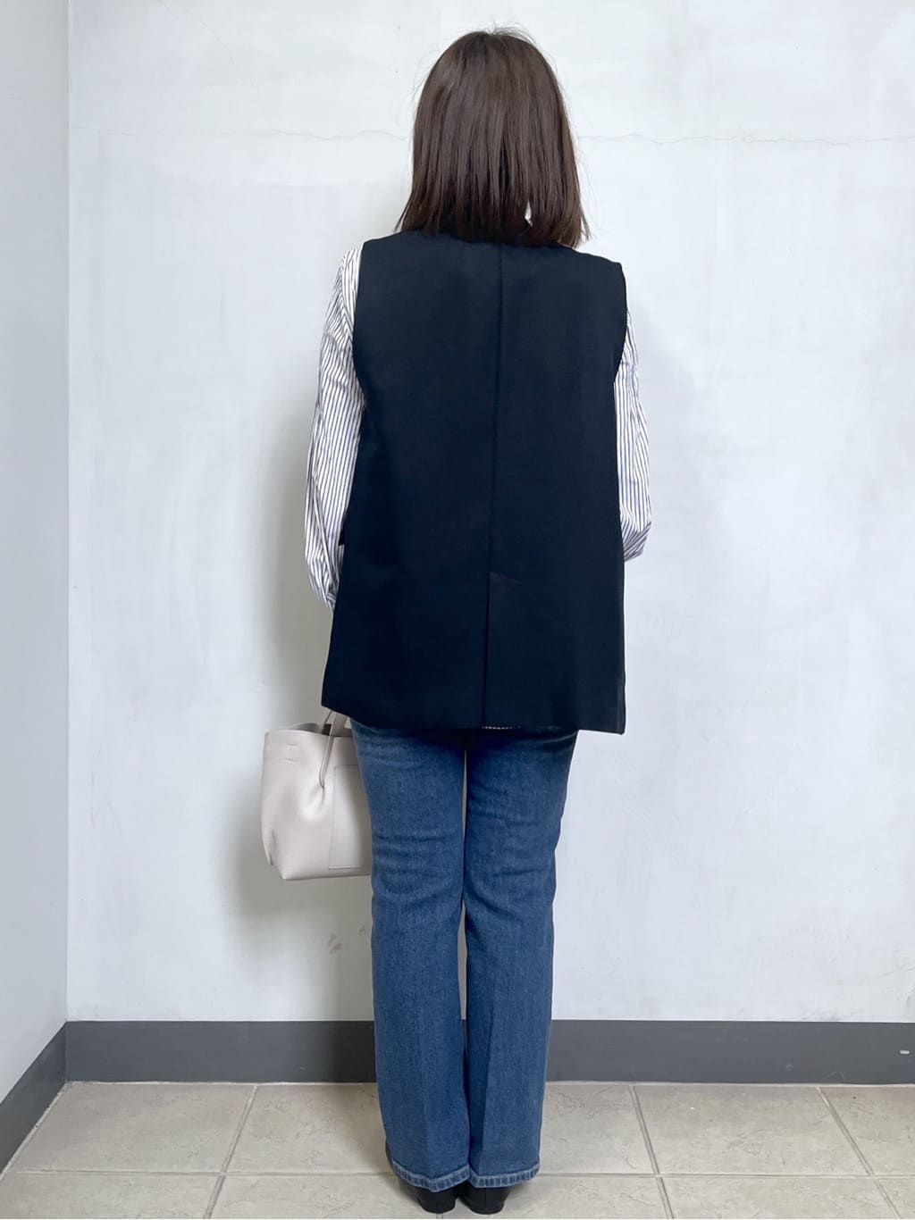 mikiさんの「OPAQUE.CLIP｜金ボタンダブルブレストテーラードジレ／セットアップ対応【洗える】《S～LL》」を使ったコーディネート
