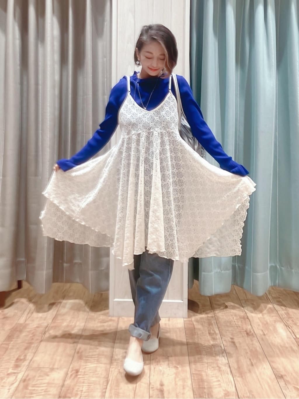 aaamiさんの「SHOO･LA･RUE｜【SHOO・LA・RUE DENIM】大人のきれいめカジュアルに デニムテーパードパンツ」を使ったコーディネート