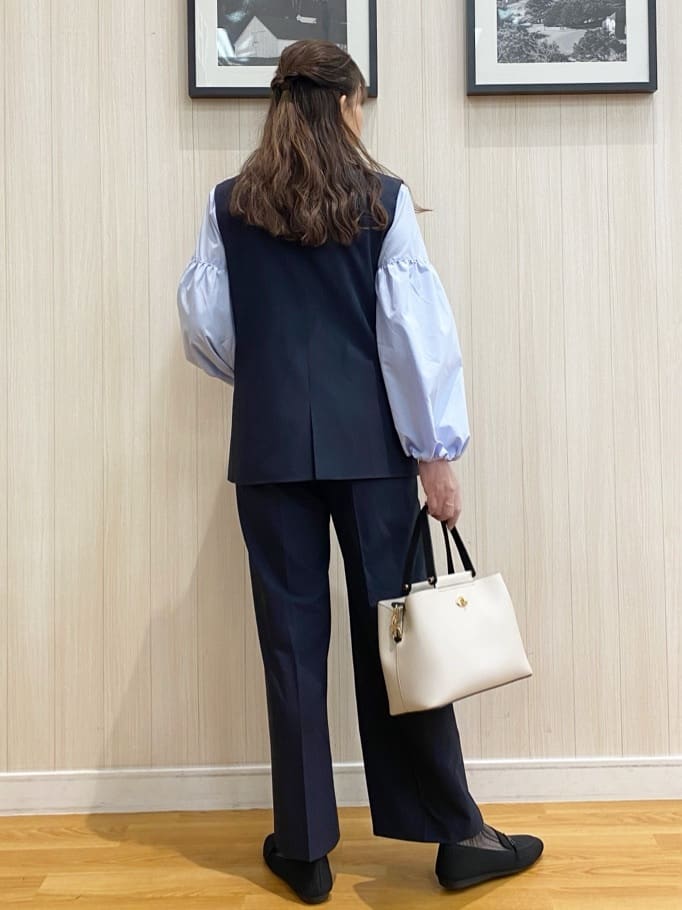 natsuさんの「SHOO･LA･RUE｜【洗濯機可/セットアップ可】サラっと軽やか ワイドストレートパンツ」を使ったコーディネート
