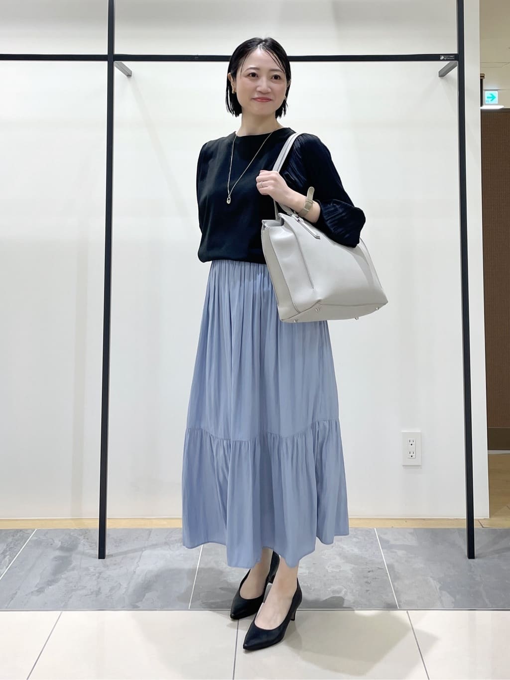 shihoさんの「INDIVI｜【洗える／華やか】袖プリーツニット」を使ったコーディネート