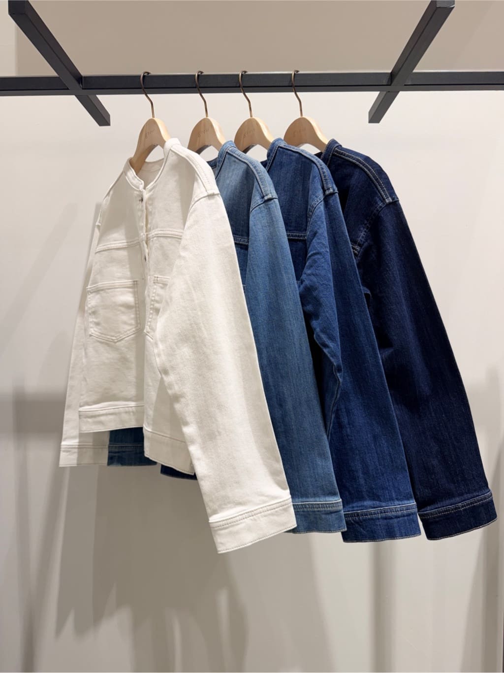 Kさんの「grove｜羽織としても大活躍！驚きの伸びを備えたコットンナイロンストレッチシャツ」を使ったコーディネート