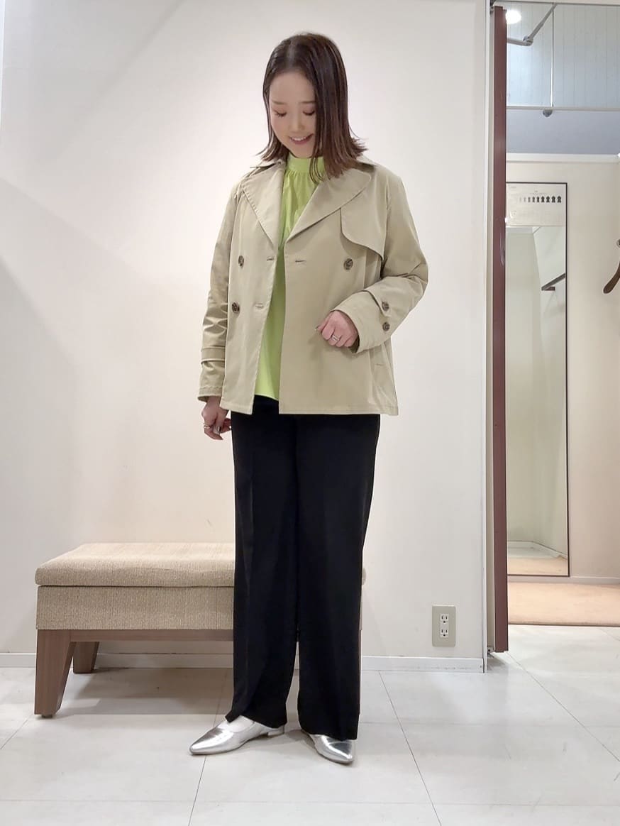 YUIさんの「UNTITLED｜【定番人気/はっ水/洗える】タスランショートトレンチコート」を使ったコーディネート