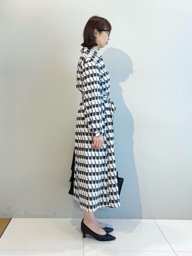 murayamaさんの「INDIVI｜【洗える／2WAY】ベルト付き ジオメトリック柄 シャツワンピース」を使ったコーディネート